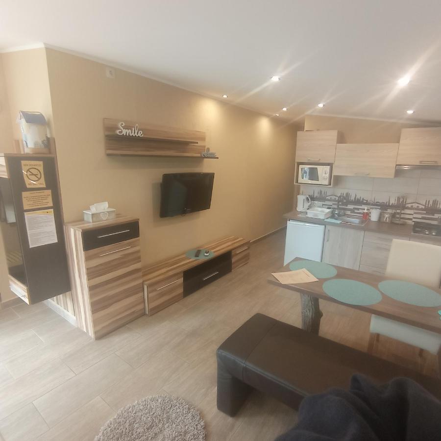 Rózsa Apartman Alsoors Exterior foto