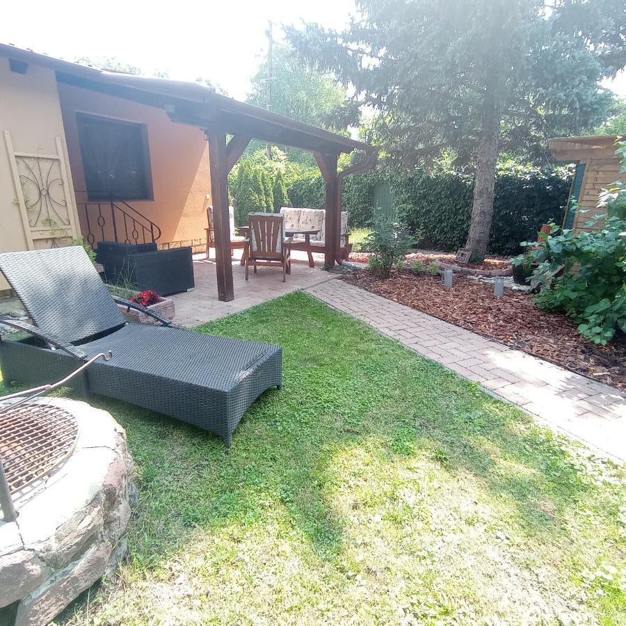 Rózsa Apartman Alsoors Exterior foto