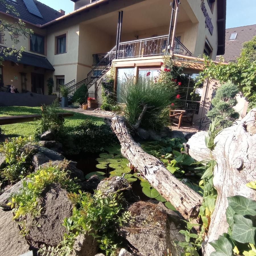 Rózsa Apartman Alsoors Exterior foto
