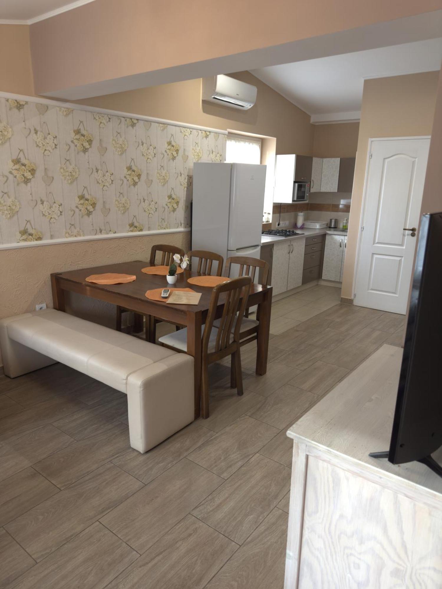 Rózsa Apartman Alsoors Quarto foto