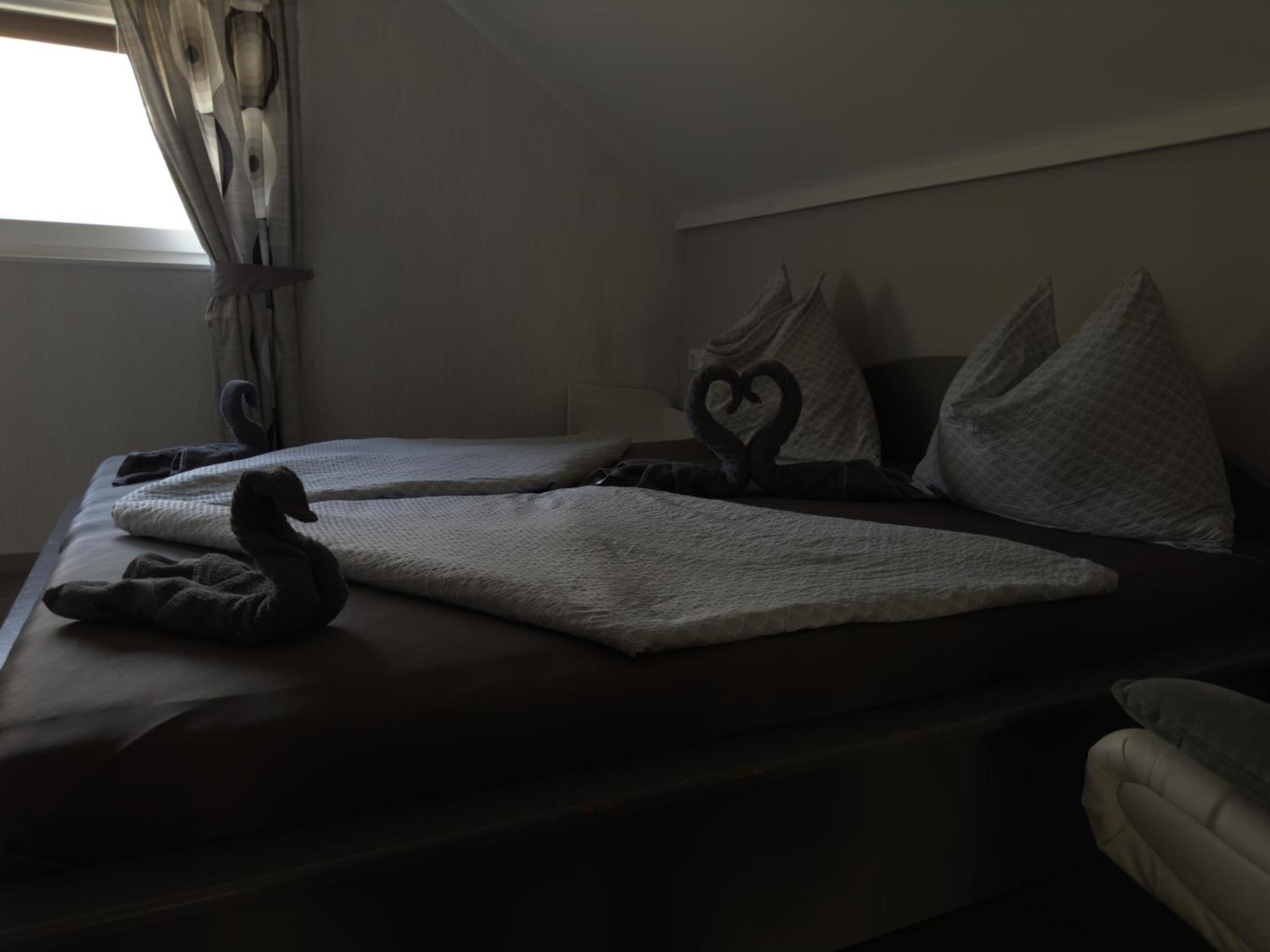 Rózsa Apartman Alsoors Quarto foto