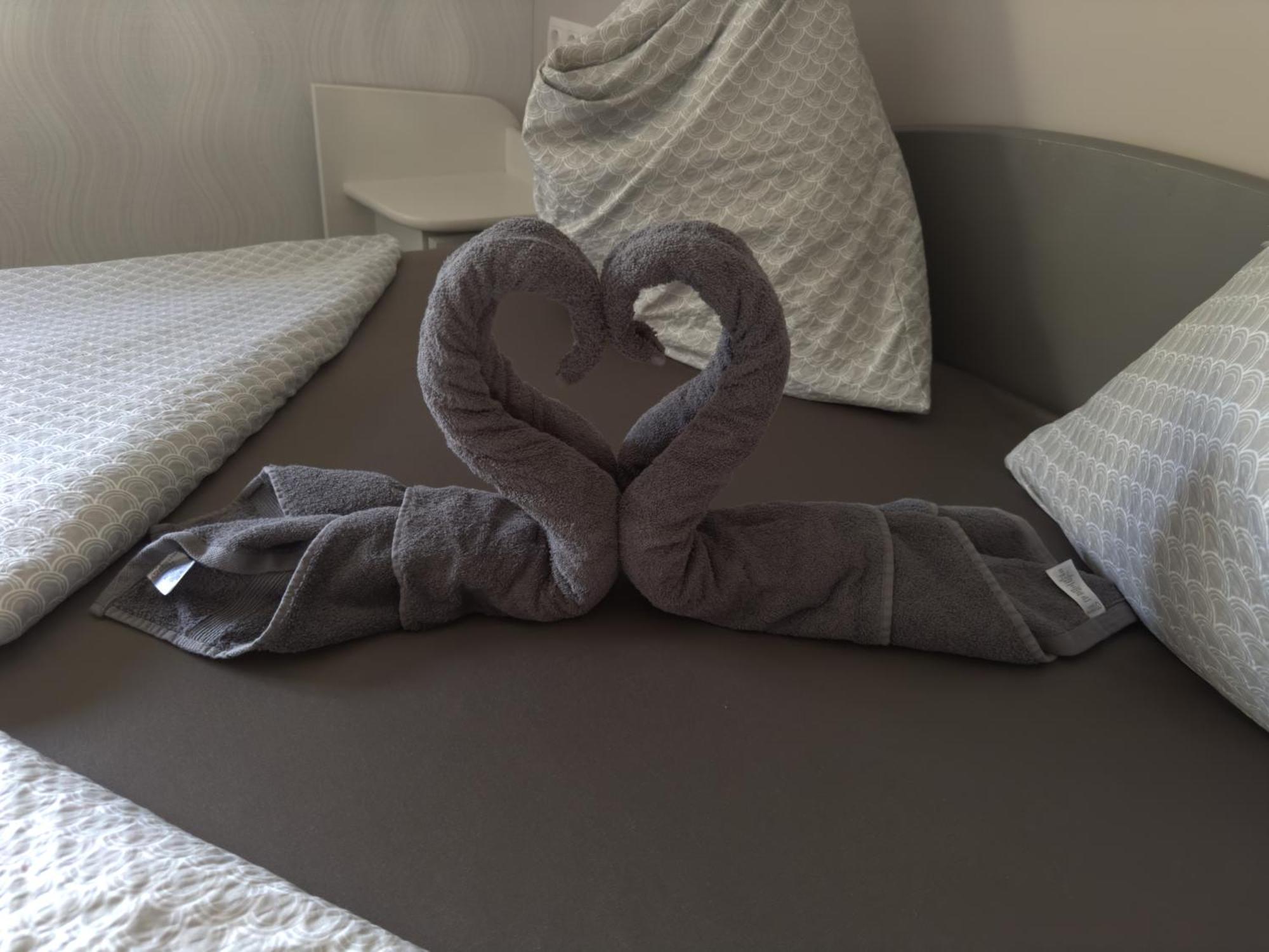 Rózsa Apartman Alsoors Quarto foto